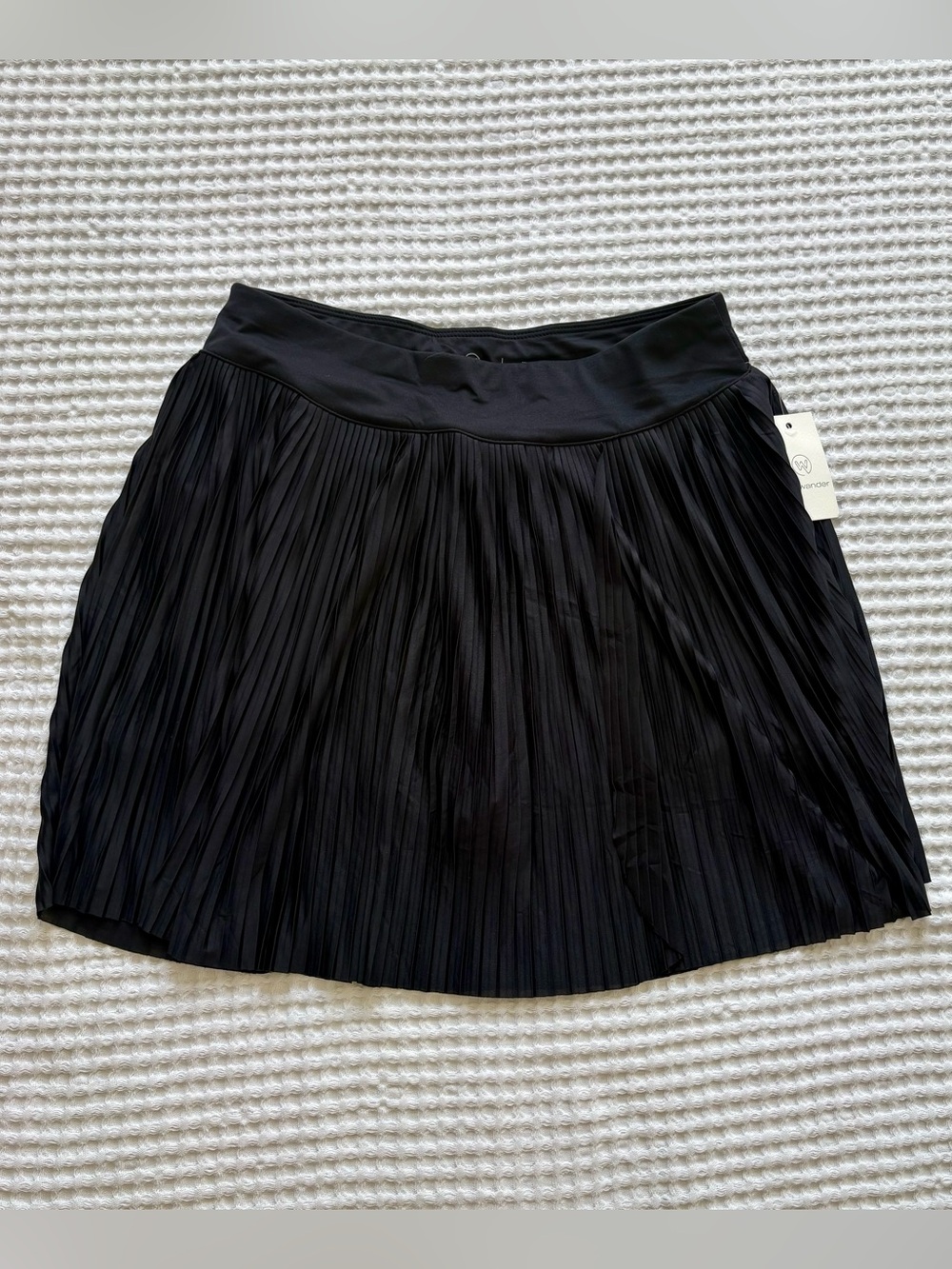 NWT We Wander Girls Performance Jersey Pleated Skort Black XL 16/18